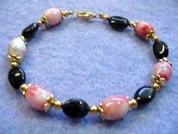 Pink Howlite and Black Onyx Bracelet